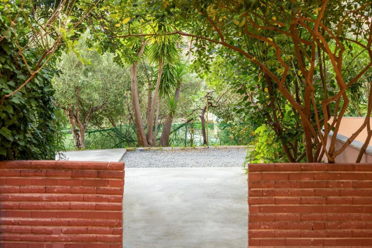 Aphrodite Studios&Apartment Bali  Exterior foto